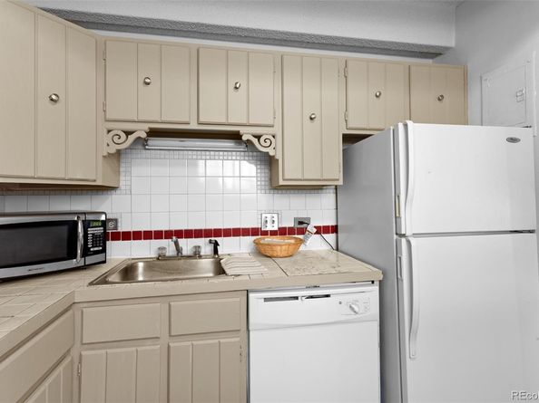 555 E 10th Avenue 15, Denver CO 80203