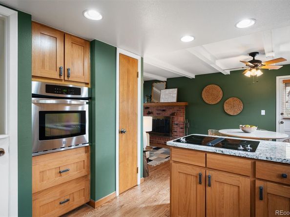 1633 S Holland Street, Lakewood CO 80232