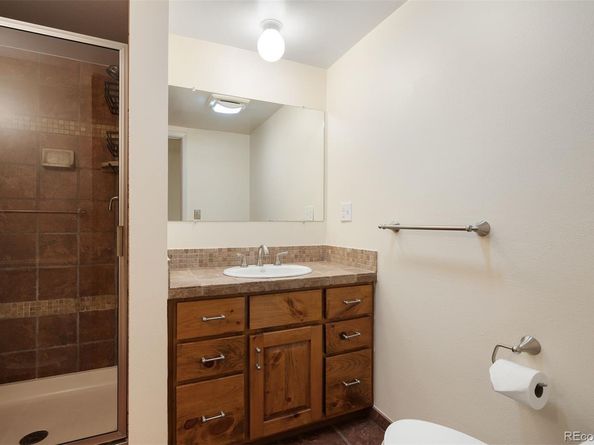 1633 S Holland Street, Lakewood CO 80232