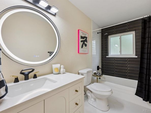 8977 W 56th Place, Arvada CO 80002