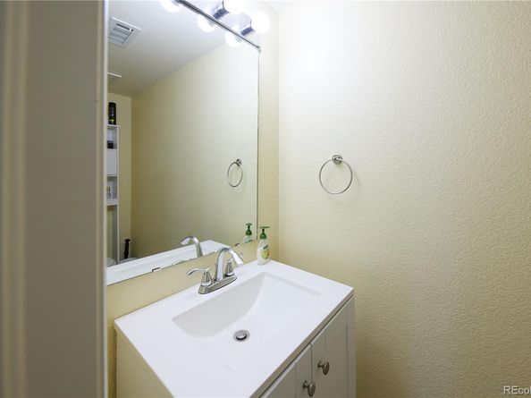 1338 S Danube Court 102, Aurora CO 80017