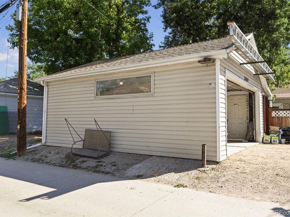 911 Hanover Street, Aurora CO 80010