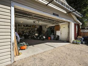 911 Hanover Street, Aurora CO 80010