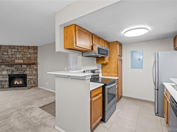 8225 Fairmount Drive 2103, Denver CO 80247