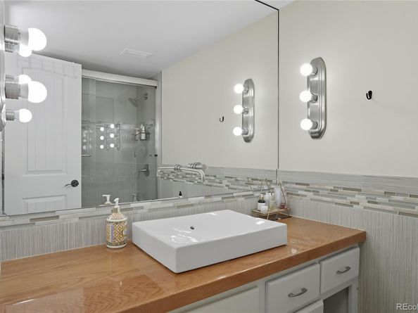 1365 Columbine Street 206, Denver CO 80206