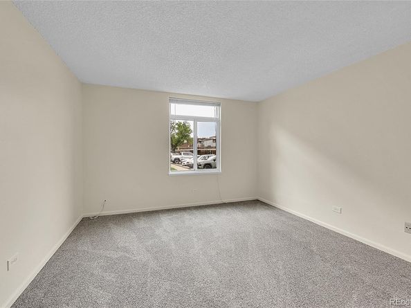 3371 S Monaco Parkway A, Denver CO 80222