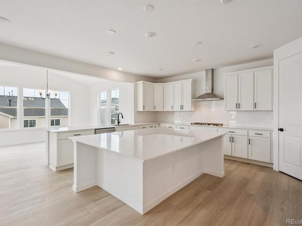 25070 E 42nd Avenue, Aurora CO 80019