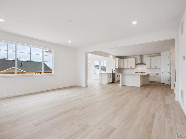 25070 E 42nd Avenue, Aurora CO 80019