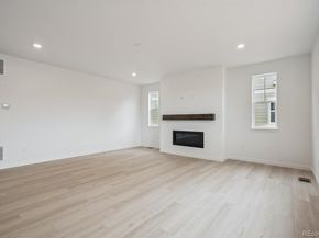 25070 E 42nd Avenue, Aurora CO 80019