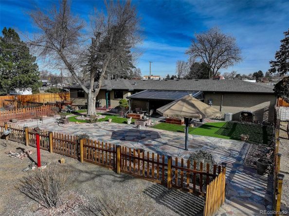 1313 Laredo Street, Aurora CO 80011