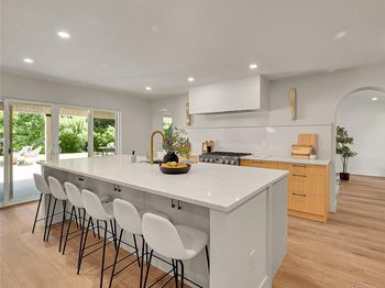 3736 S Hibiscus Way