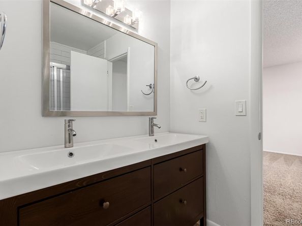 Undisclosed Address #5498813, Aurora CO 80014
