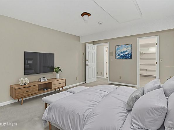 8040 E Dartmouth Avenue 16, Denver CO 80231