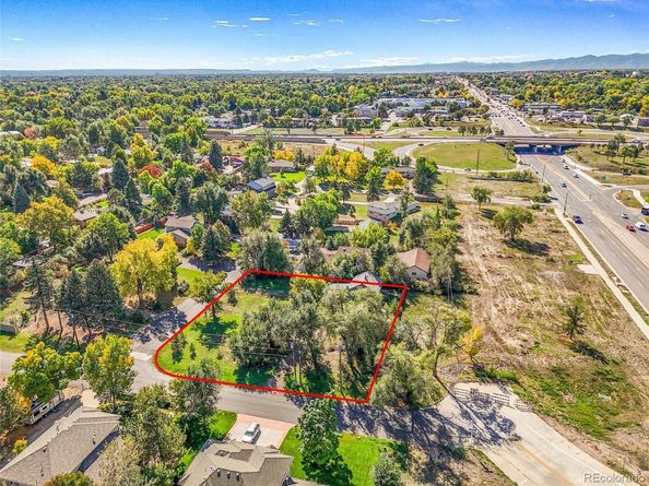 765 Emerald Lane, Lakewood CO 80214
