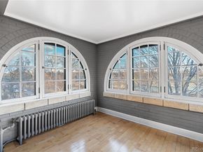 1 N Downing Street 5, Denver CO 80218