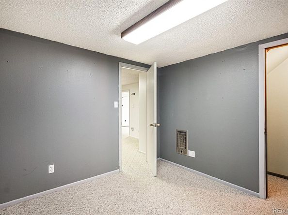 2514 S Elkhart Street, Aurora CO 80014