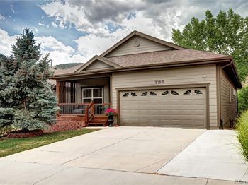 723 Entrada Drive