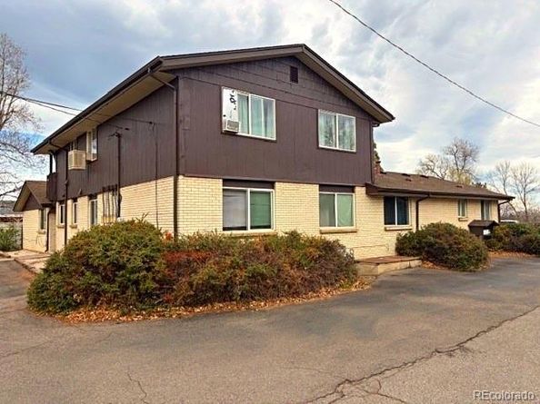 9842 W 22nd Place, Lakewood CO 80215