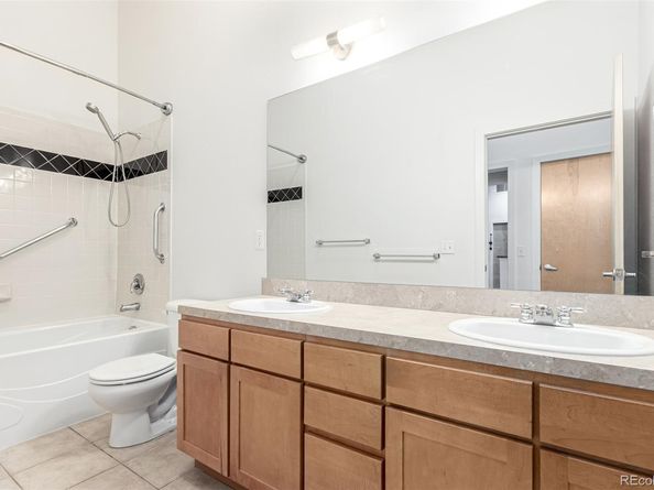 7700 E 29th Avenue 405, Denver CO 80238
