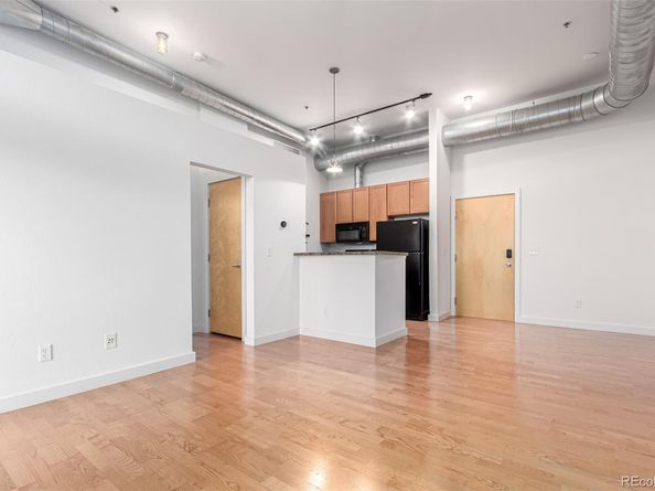 7700 E 29th Avenue 405, Denver CO 80238