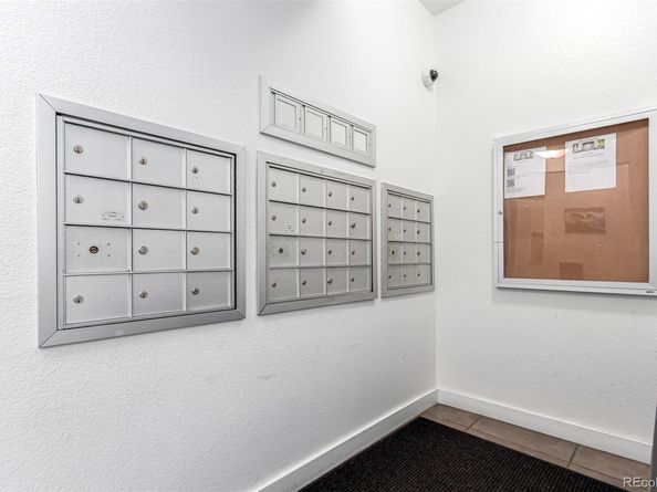7700 E 29th Avenue 405, Denver CO 80238