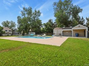 140 S Fraser Circle, Aurora CO 80012