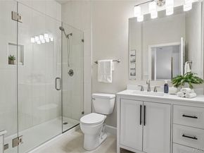 5677 S Park Place B204, Englewood CO 80111