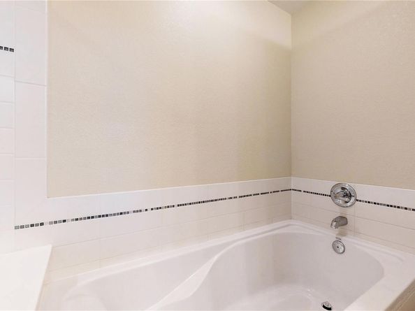 8185 E Lowry Boulevard 302, Denver CO 80230