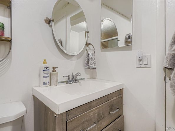 1997 S Peoria Street, Aurora CO 80014