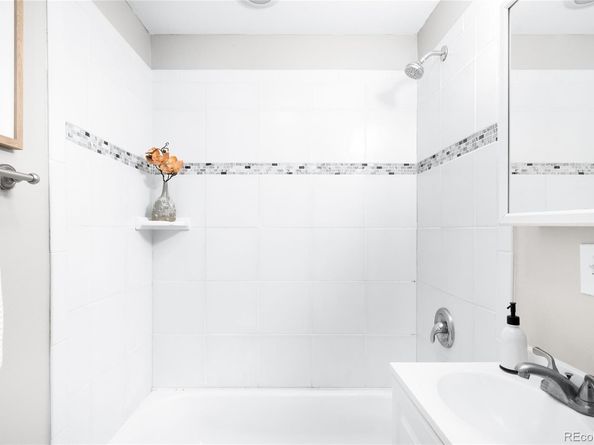 3123 Uvalda Street, Aurora CO 80011