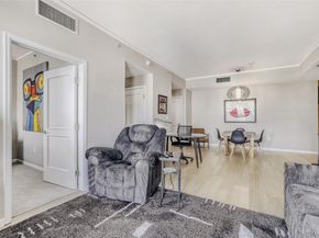 1975 N Grant Street 604, Denver CO 80203