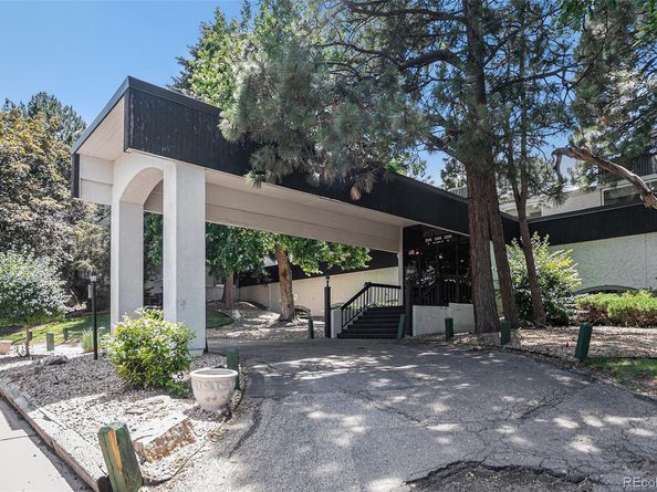 2375 S Linden Court 201, Denver CO 80222