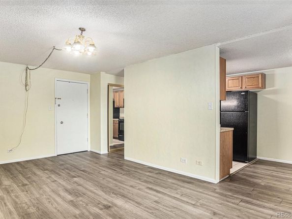 2375 S Linden Court 201, Denver CO 80222