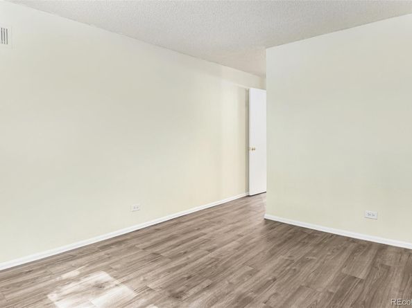 2375 S Linden Court 201, Denver CO 80222