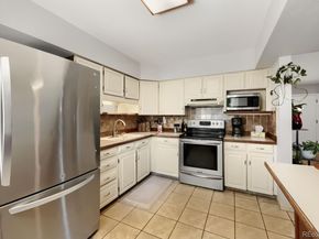 4 Seattle Lane, Longmont CO 80501