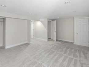 8176 S Newport Way, Centennial CO 80112