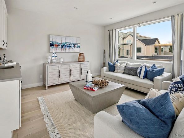 888 S Valentia Street 16103, Denver CO 80247