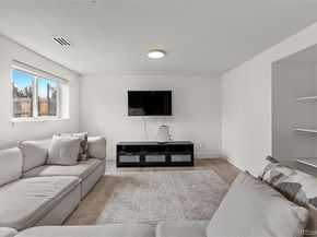 690 S Newark Court, Aurora CO 80012