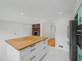 520 Iola Street, Aurora CO 80010