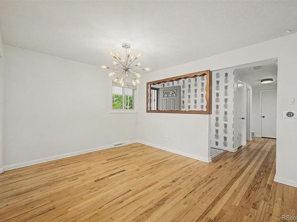 520 Iola Street, Aurora CO 80010