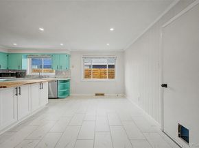 520 Iola Street, Aurora CO 80010