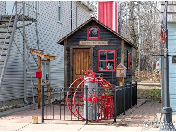 7464 Whirlaway Lane, Niwot CO 80503