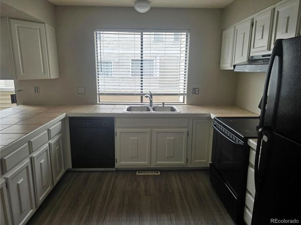1050 S Monaco Parkway 93, Denver CO 80224