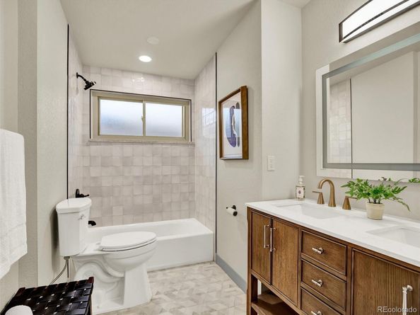 5965 S Milwaukee Way, Centennial CO 80121
