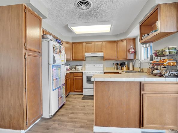 10559 W 58th Avenue, Arvada CO 80002