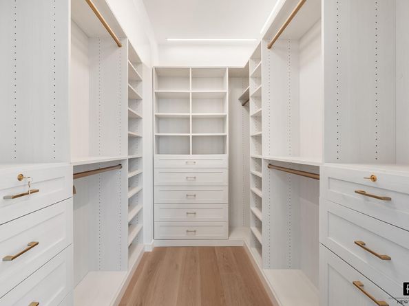 171 West 57th Street 6B, New York NY 10019
