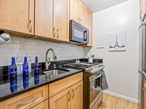 800 Grand Concourse 2BS, Bronx NY 10451