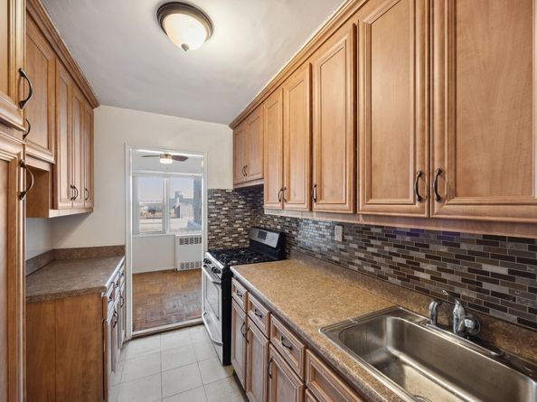3131 Grand Concourse 10J, Bronx NY 10468