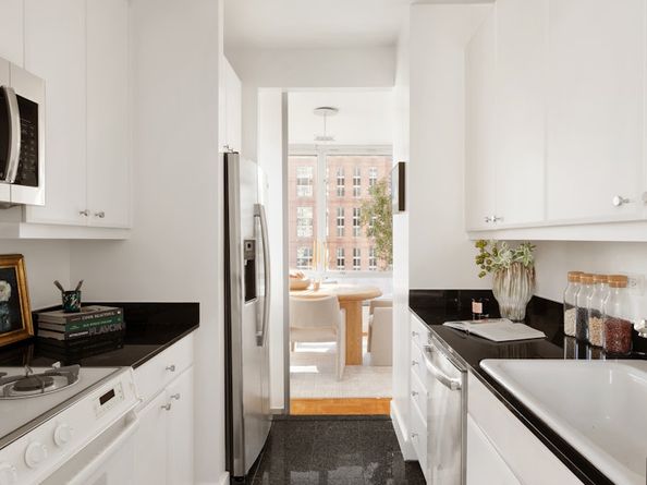 150 Columbus Avenue 18F, New York NY 10023