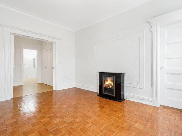 64-07 68th Avenue, Queens NY 11385